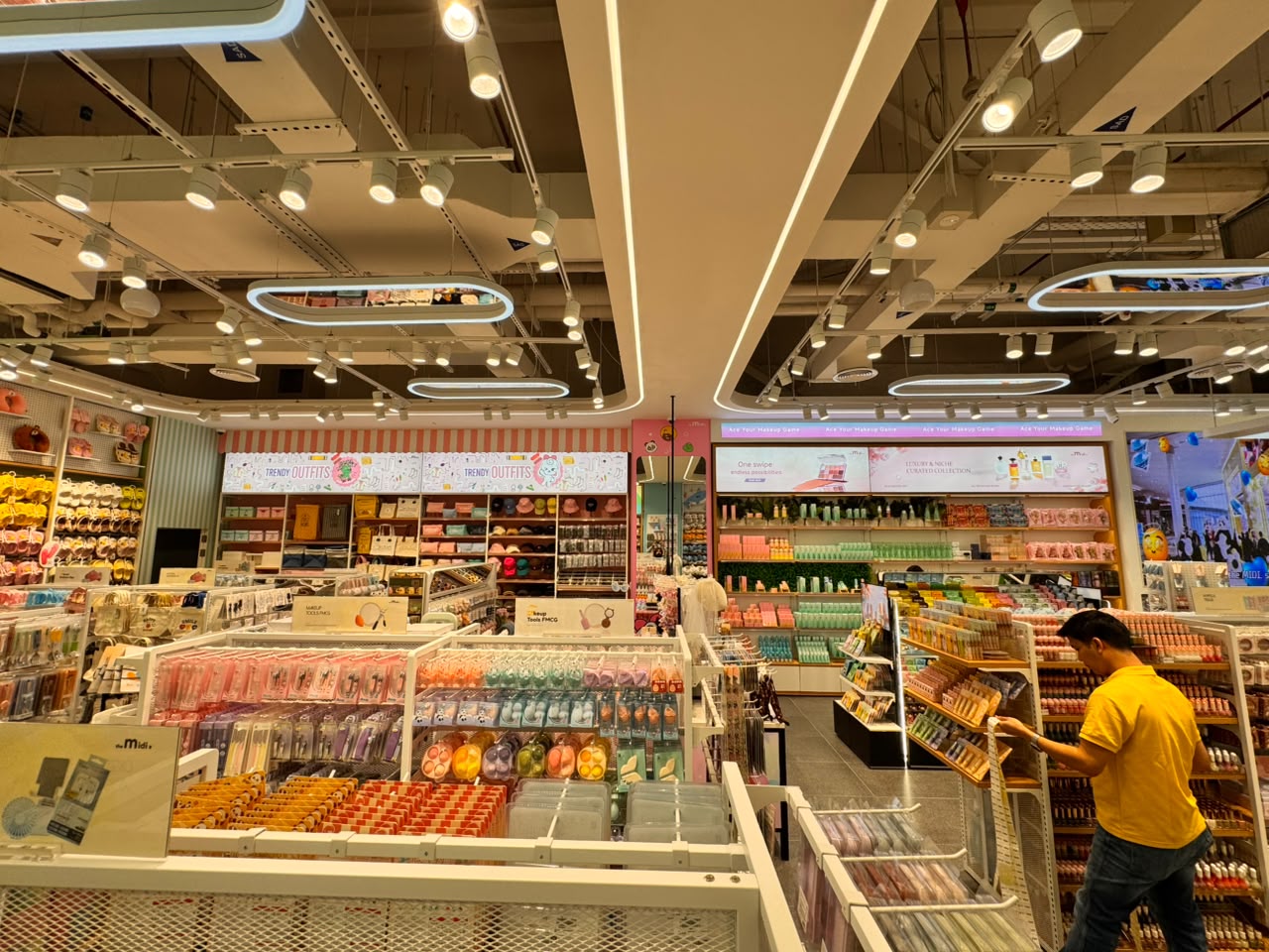 THE MIDI. Unveils 4th Store in the UAE at Saga World, Dubai.