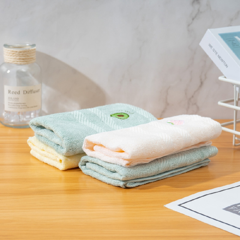 قماش أطفال بألياف الخيزران وتطريز الفاكهة