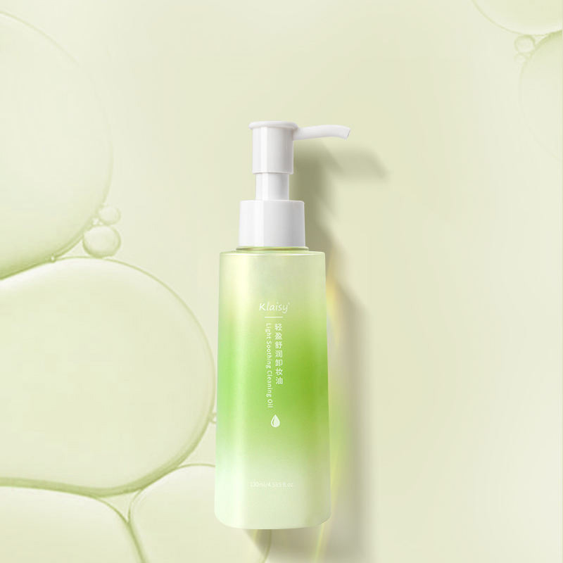 زيت تنظيف خفيف ومهدئ