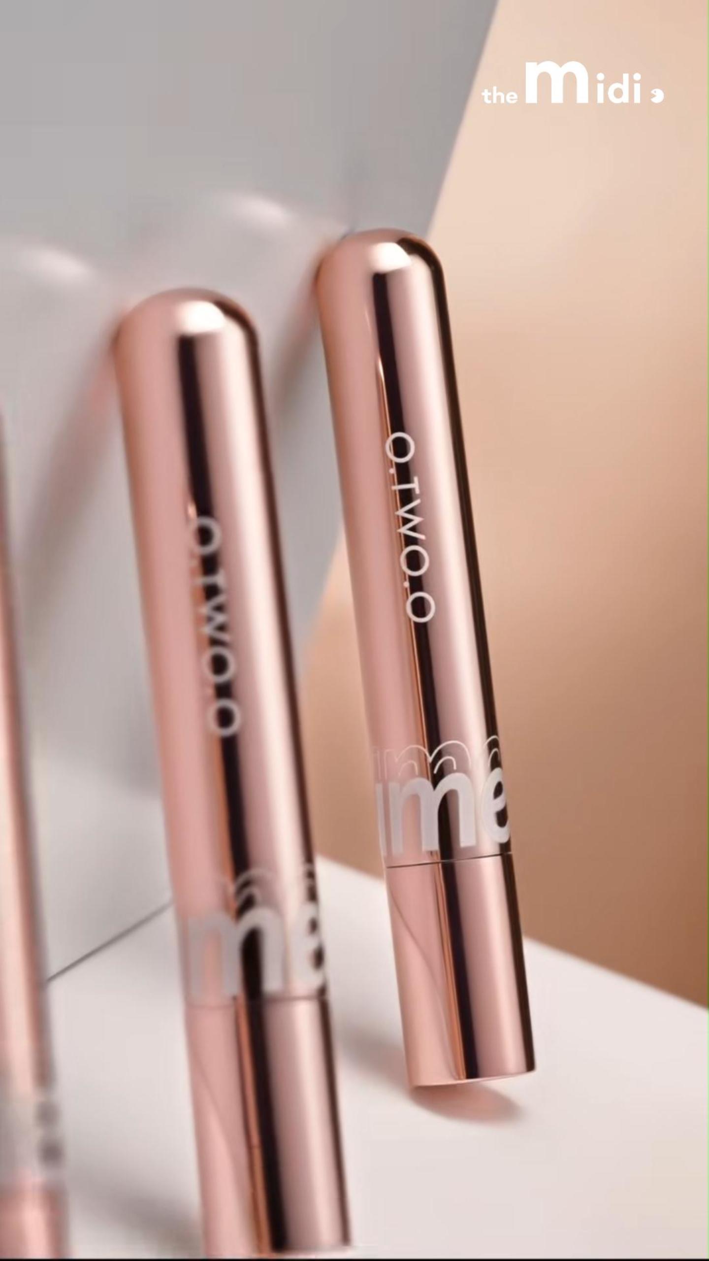 O.TWO.O eyelashes aim for a natural look with each lash defined, long, and curled, rather than an extremely thick, clumpy "spider leg" effect.